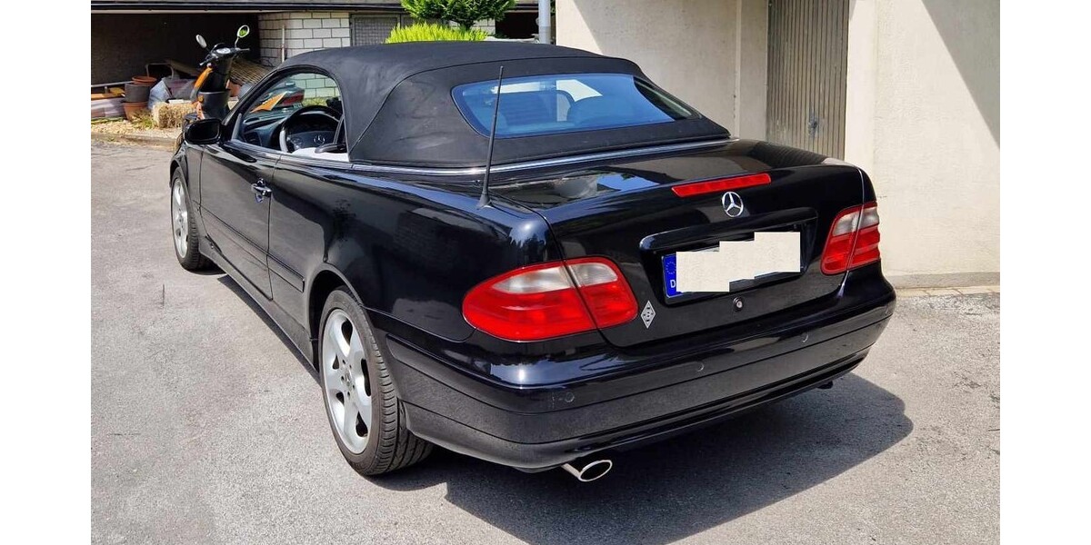 Mercedes-Benz CLK 320 165.500 km 11.990 &euro; Moers 47441