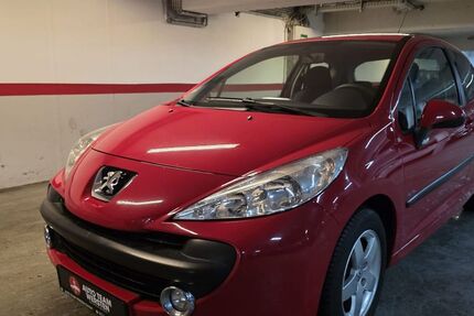 Peugeot 207 216.975 km 1.990 &euro; Düsseldorf 40591