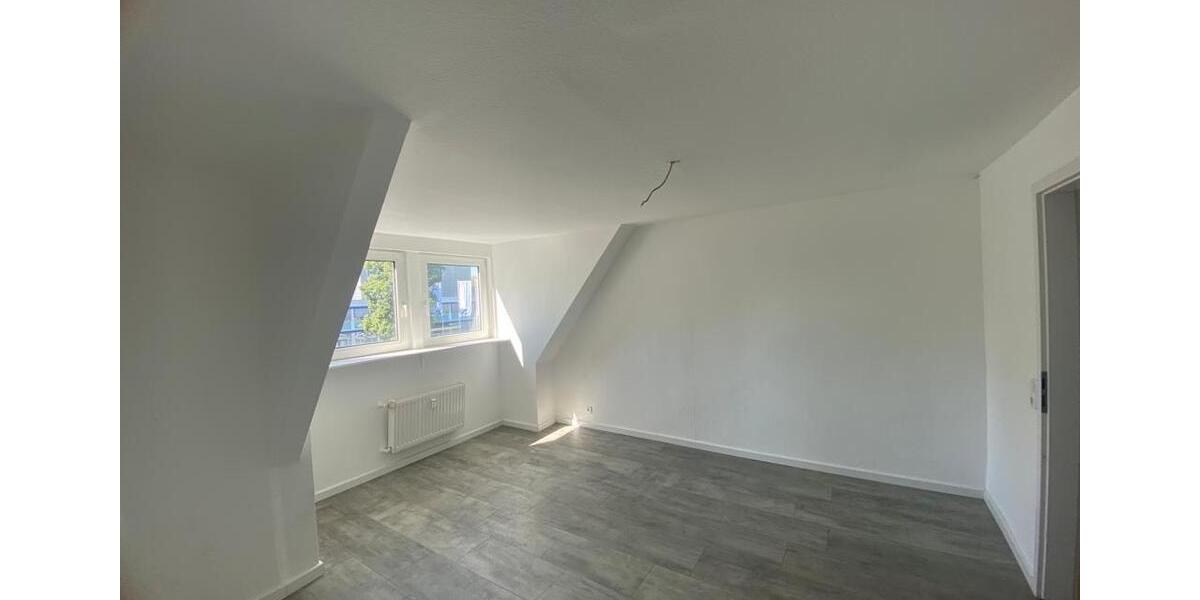 Gemütliche 2-Zimmer-Dachgeschosswohnung mit Gartenmitbenutzung 2 zimmer