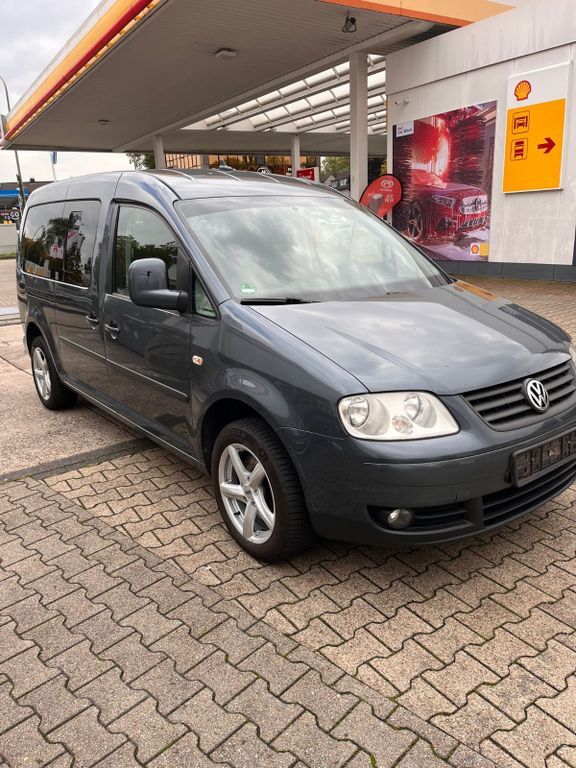 VW Caddy Maxi 450.056 km 3.800 € Essen 45279