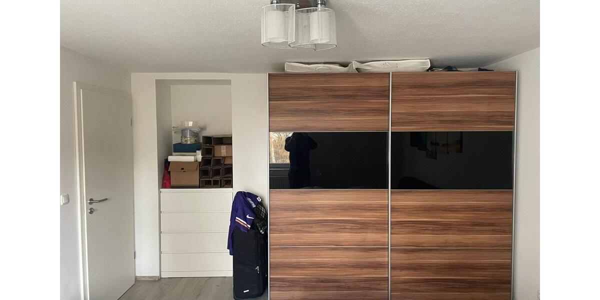 Dachgeschoßwohnung Moers Schwafheim - 3 Zimmer, 84 m&sup2;, 850&euro; | Angebot:25580224