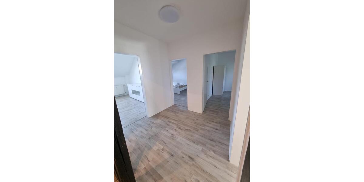 Schöne 4 Zimmer Wohnung möbliert im Herzen von Velbert 4 zimmer