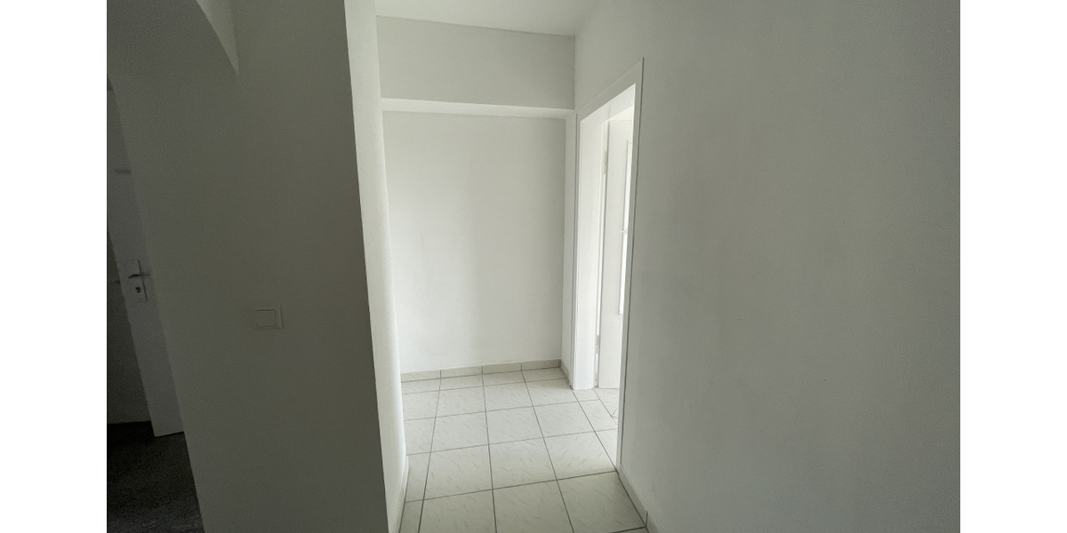 Etagenwohnung Gelsenkirchen Rotthausen - 3 Zimmer, 81 m&sup2;, 570&euro; | Angebot:26182882