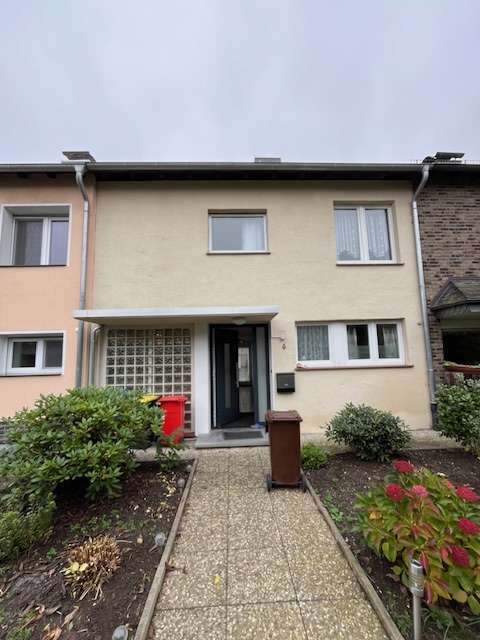 Haus zum Kaufen in Krefeld 299.000 € 98 m²