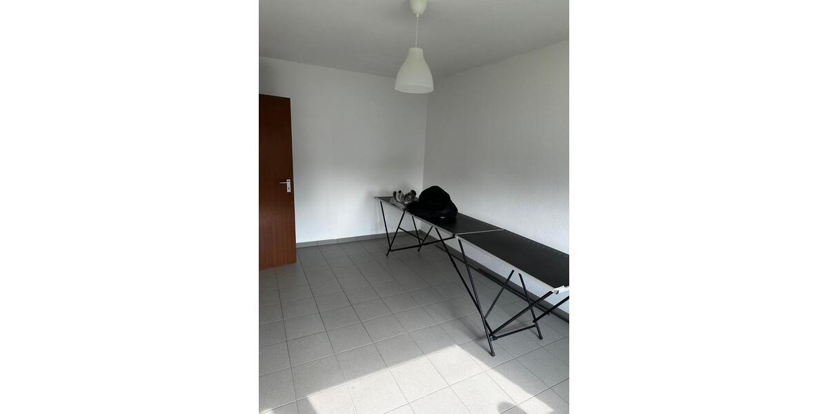 Helle 2-Zimmer Wohnung mit Balkon in Meerbusch 2 zimmer