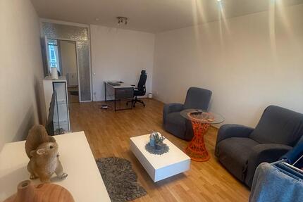 Helle 2-Zimmer-Wohnung mit Balkon in Düsseldorf-Niederkassel 2 zimmer