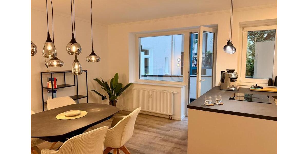 Top sanierte 2-Zimmer-Wohnung mit Balkon & Garage 2 zimmer