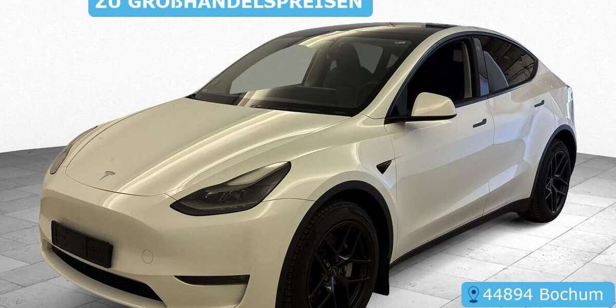 Tesla Model Y 53.908 km 32.095 &euro; Krefeld 47829