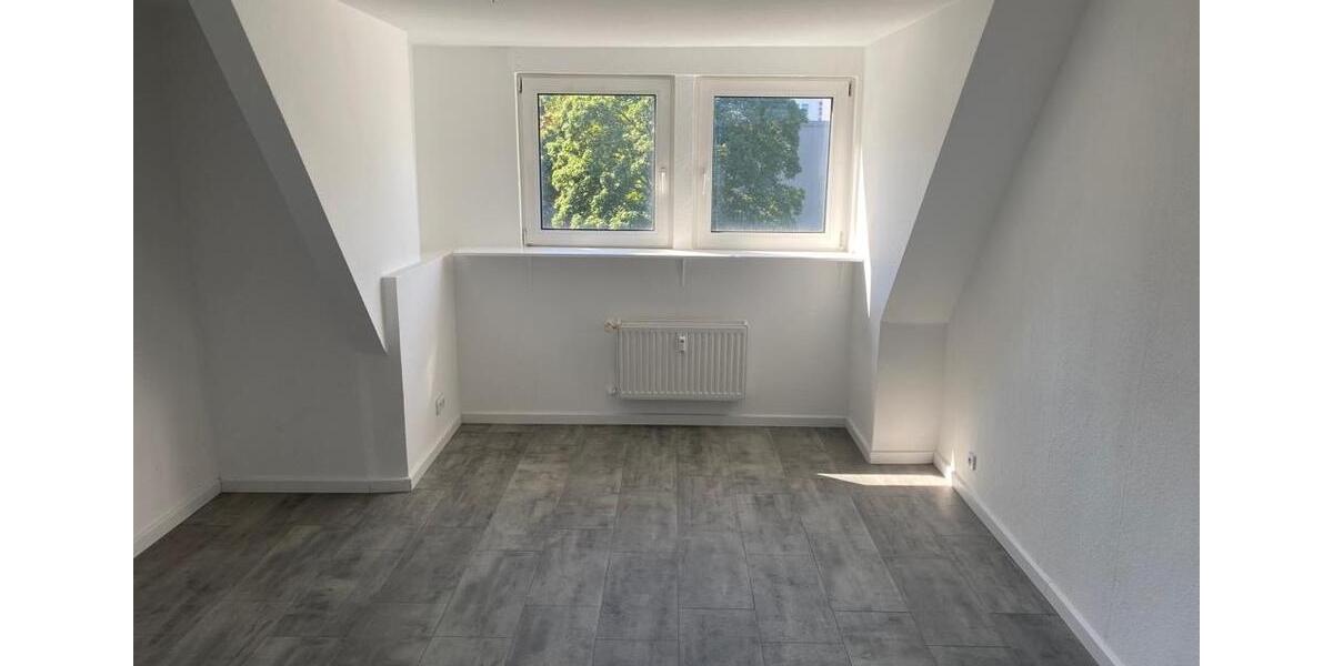 Gemütliche 2-Zimmer-Dachgeschosswohnung mit Gartenmitbenutzung 2 zimmer