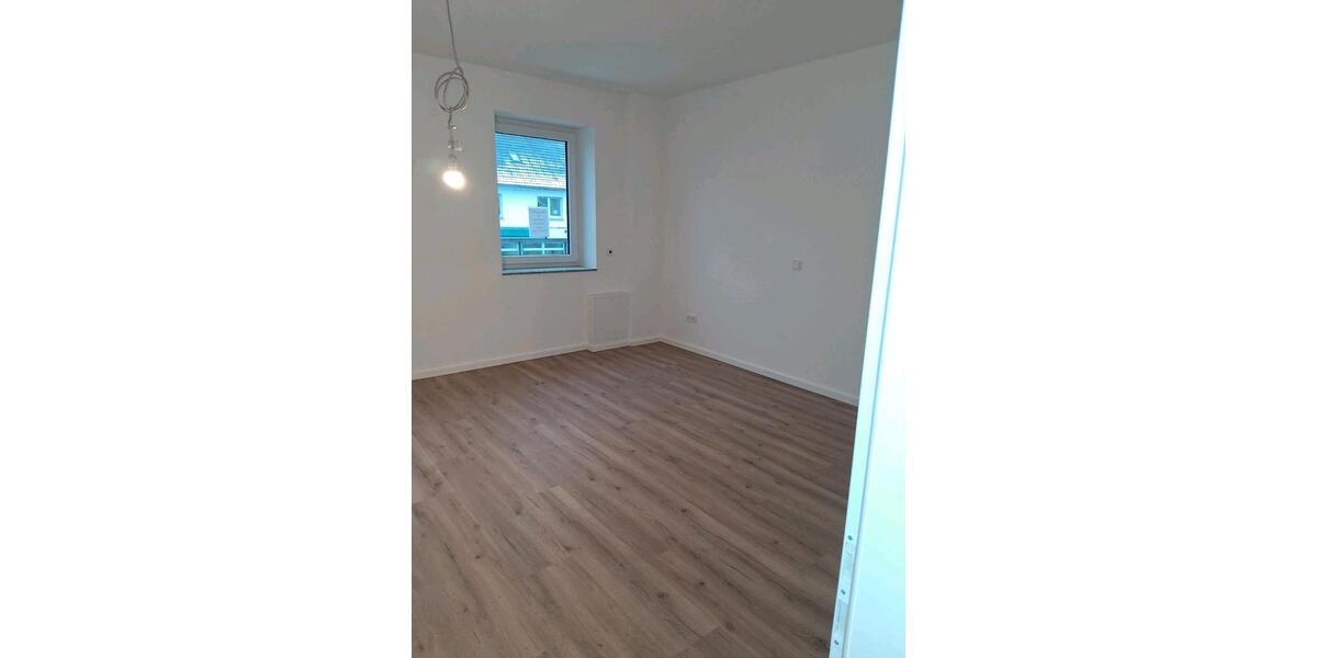 Doppelhaushälfte Rheinberg - 2 Zimmer, 120 m&sup2;, 1.660&euro; | Angebot:24802317