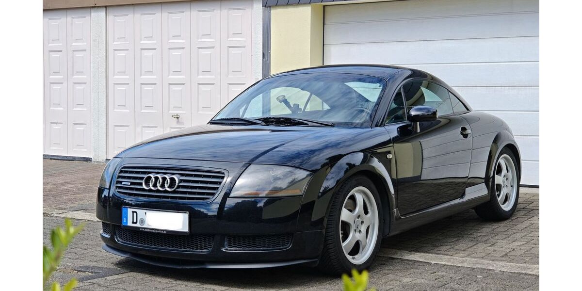 Audi TT 274.000 km 4.499 &euro; Düsseldorf 40221