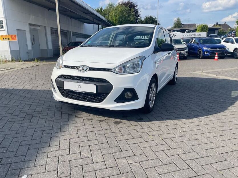 i10