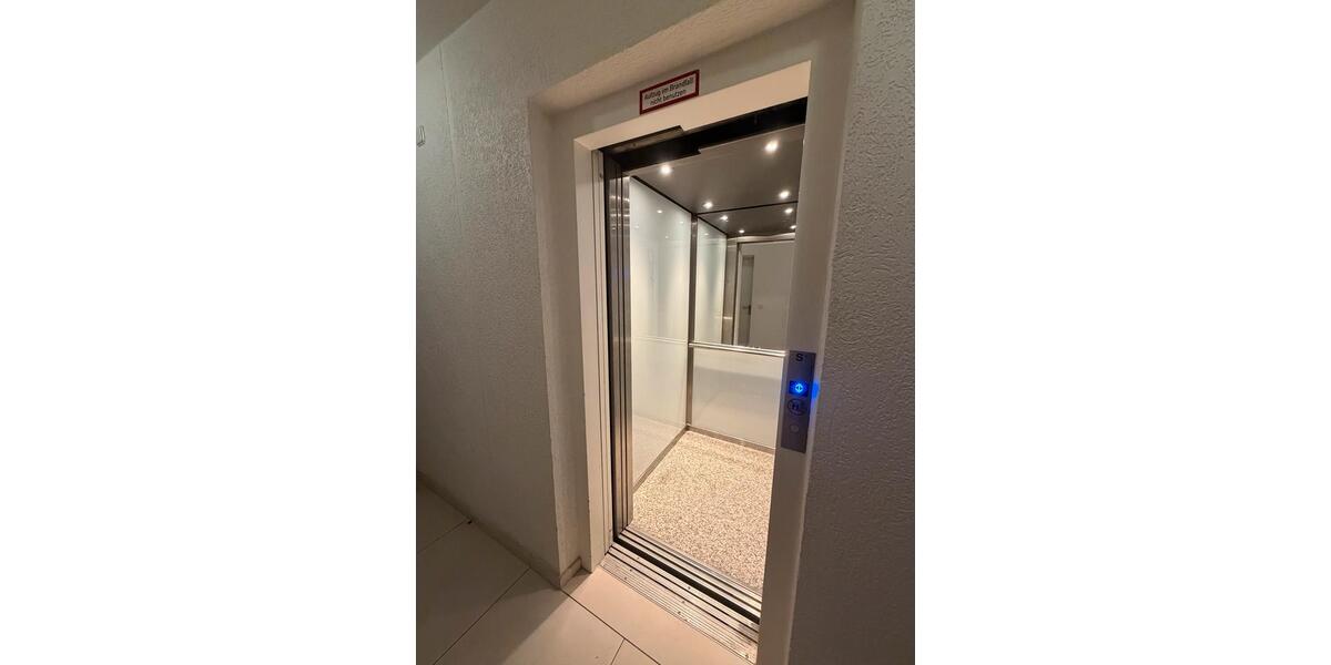 Etagenwohnung Düsseldorf Oberbilk - 2 Zimmer, 53 m&sup2;, 275.000&euro; | Angebot:27157762