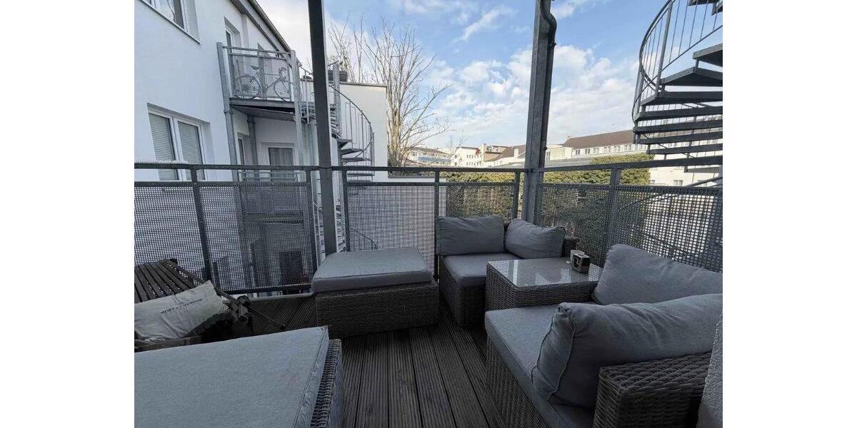Etagenwohnung Düsseldorf Stadtmitte - 2 Zimmer, 71 m&sup2;, 1.175&euro; | Angebot:26236673