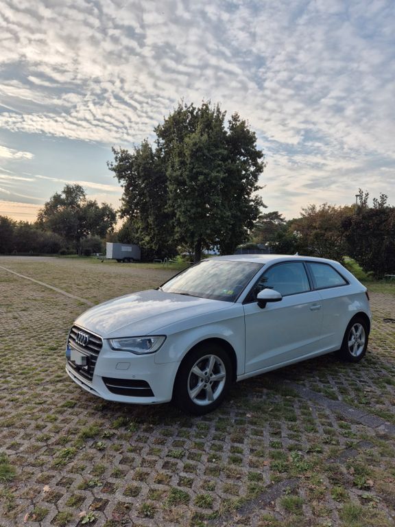 Audi A3 160.000 km 11.500 € Krefeld 47799