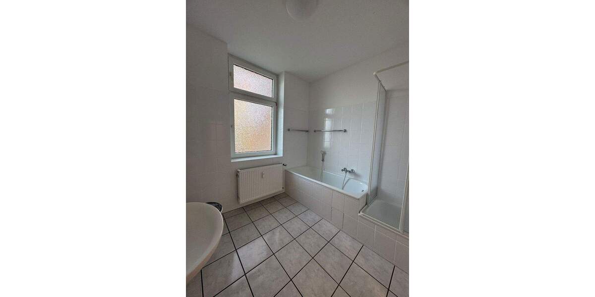 Etagenwohnung Gelsenkirchen Neustadt - 4 Zimmer, 103 m&sup2;, 732&euro; | Angebot:25654246