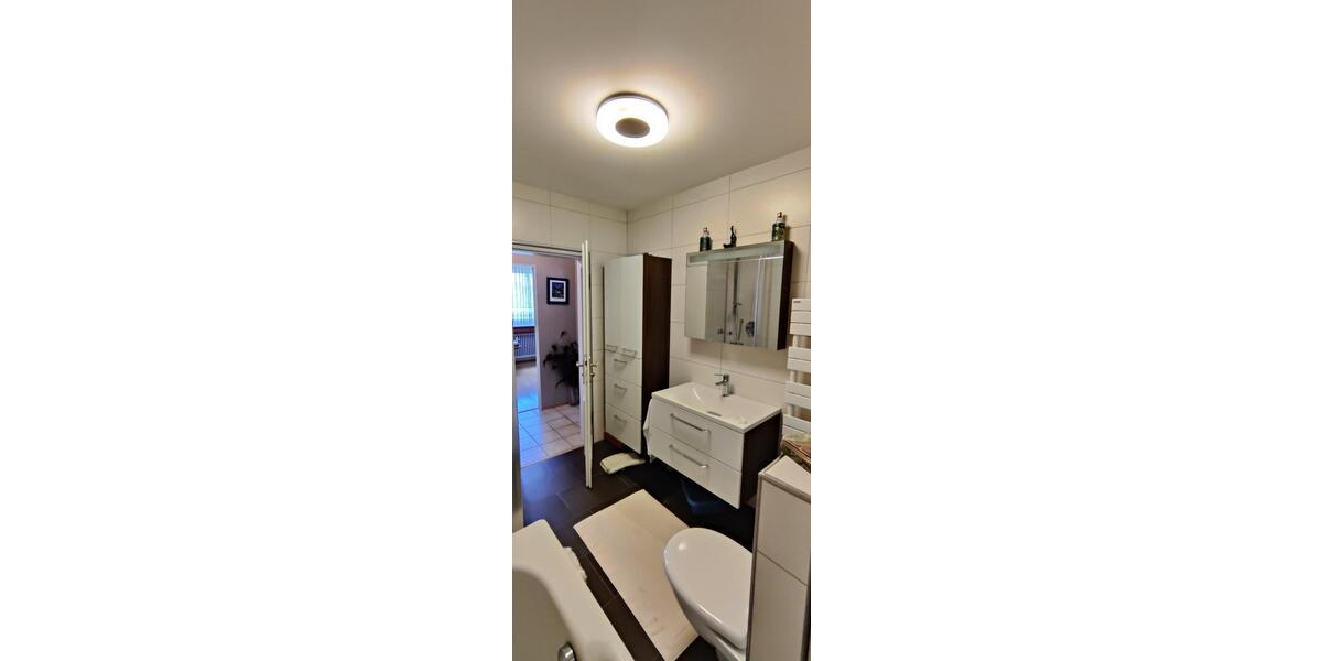Etagenwohnung Duisburg Essenberg - 3 Zimmer, 109 m&sup2;, 180.000&euro; | Angebot:26323375