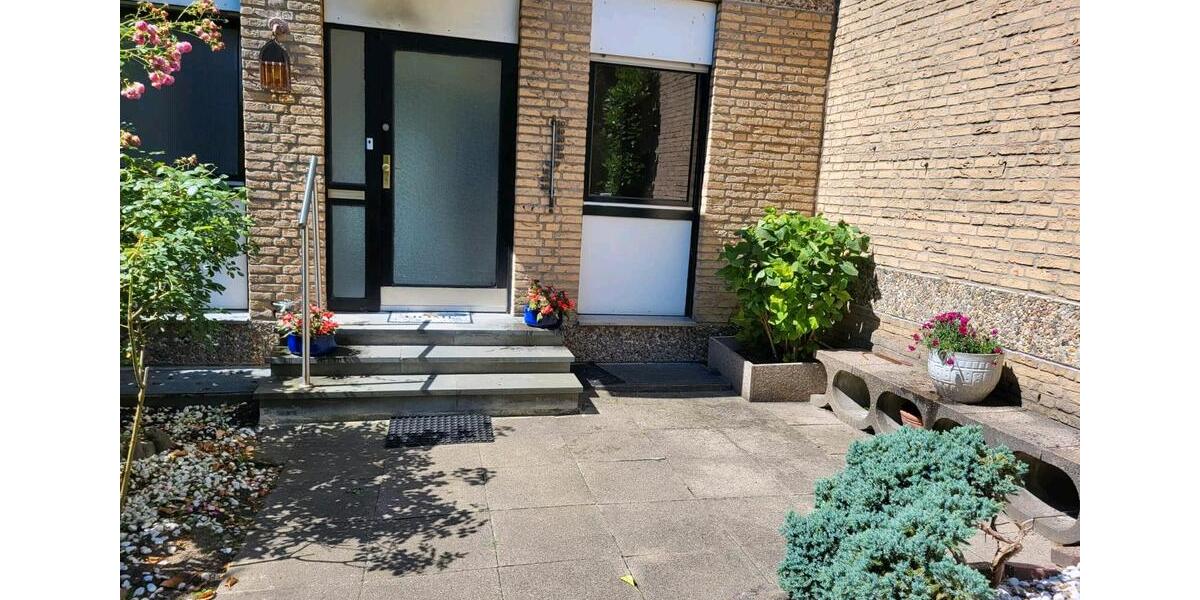 Bungalow Essen Stadtbezirk IV - 3 Zimmer, 126 m&sup2;, 330.000&euro; | Angebot:24880659