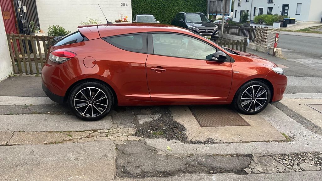 Renault Megane 130.000 km 6.200 &euro; Düsseldorf 40589