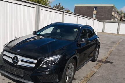 Mercedes GLA 220