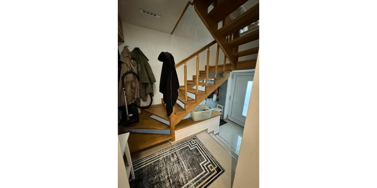 Reiheneckhaus Einfamilienhaus mit großem Garten & großer Garage zimmer