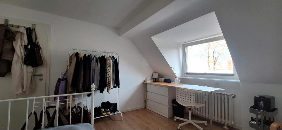 WG-Zimmer in 4er-Mädels-WG zu vermieten! 1 zimmer