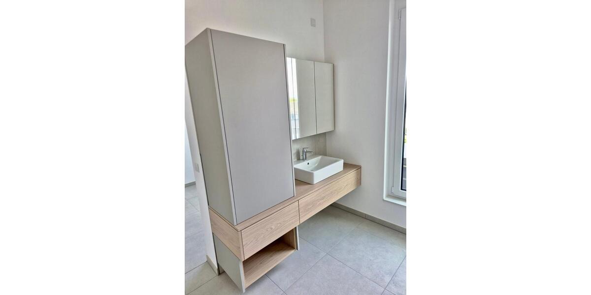 Einfamilienhaus Tönisvorst - 4 Zimmer, 192 m&sup2;, 3.450&euro; | Angebot:24873985