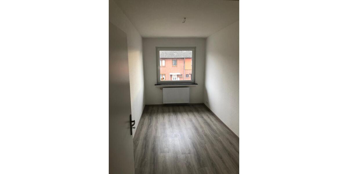 Etagenwohnung Rheinberg - 3 Zimmer, 76 m&sup2;, 656&euro; | Angebot:25479677