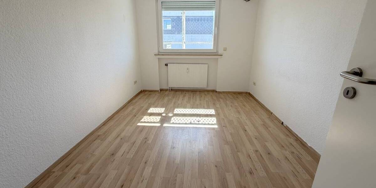 Etagenwohnung Bochum Weitmar - 3 Zimmer, 85 m&sup2;, 995&euro; | Angebot:25692708