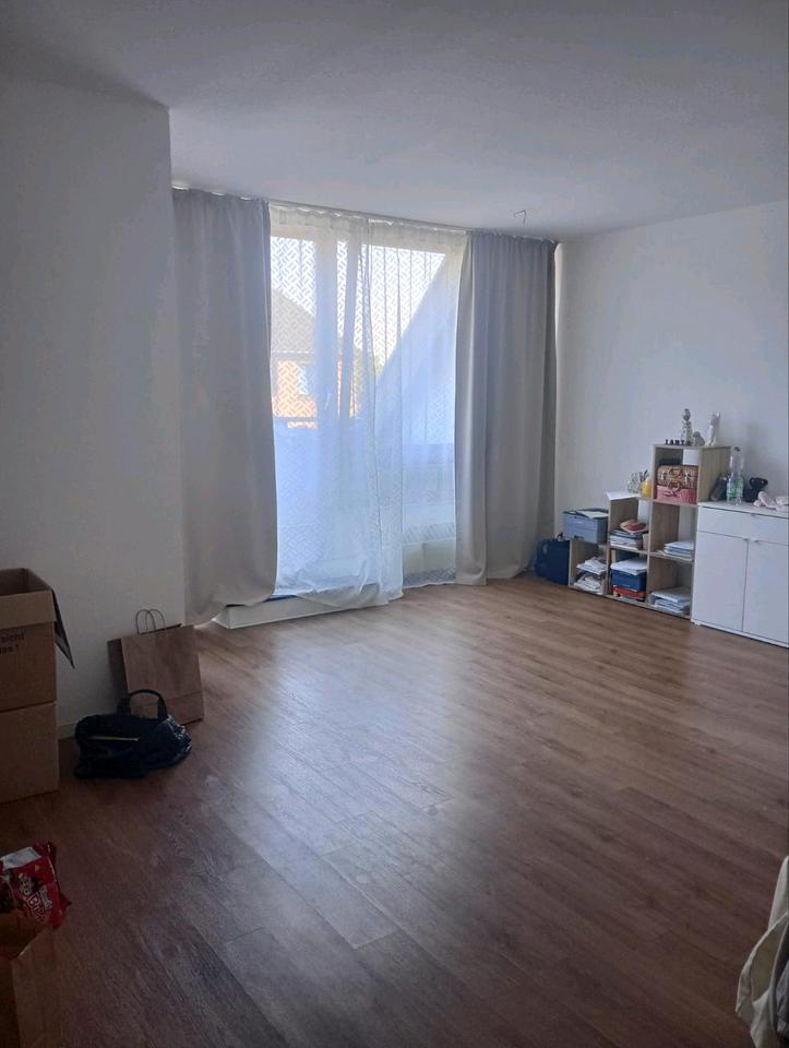 Krefeld: Wohntraum ruhig und zentral - 2-Zimmer-Whg mit Balkon