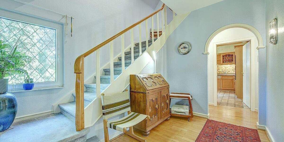 Großzügiges Einfamilienhaus mit weitläufigem Garten und Erweiterungspotenzial 6 zimmer