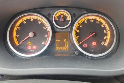 Opel Corsa 54.369 km 4.250 &euro; Oberhausen 46049