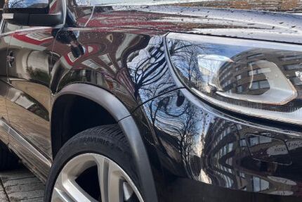 VW Tiguan 198.000 km 8.199 &euro; Oberhausen 46045