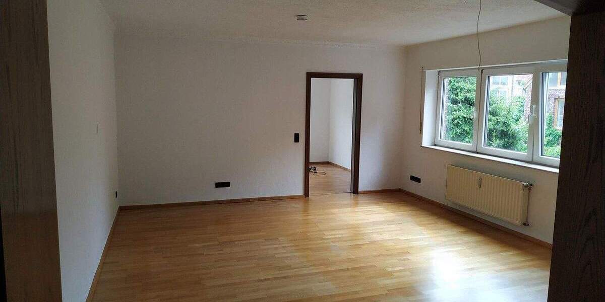 Etagenwohnung Krefeld Hüls - 2 Zimmer, 74 m&sup2;, 850&euro; | Angebot:25044942