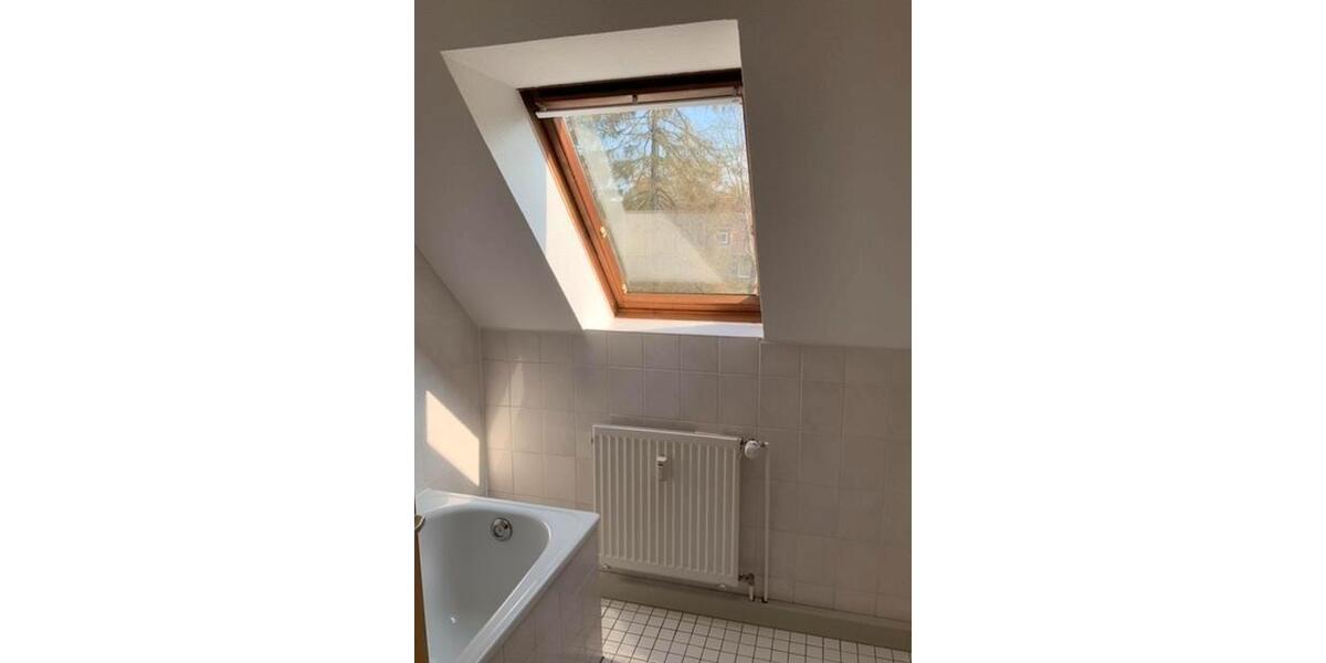 Dachgeschoßwohnung Herne Wanne - 2 Zimmer, 68 m&sup2;, 469&euro; | Angebot:22511290