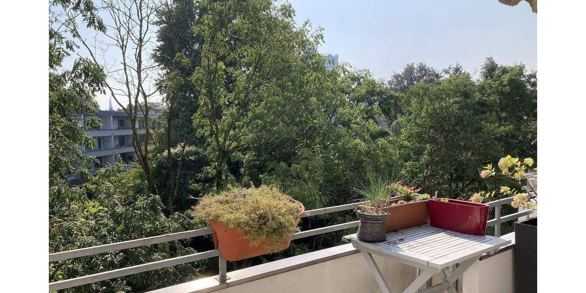 Etagenwohnung Krefeld Cracau - 2 Zimmer, 107 m&sup2;, 269.000&euro; | Angebot:24764878