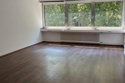 Repräsentative Praxisräume auf zwei Ebenen in exklusiver Lage von Düsseltal zimmer