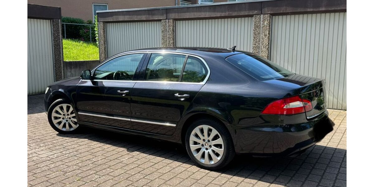 Skoda Superb 292.500 km 4.500 &euro; Bochum 44879