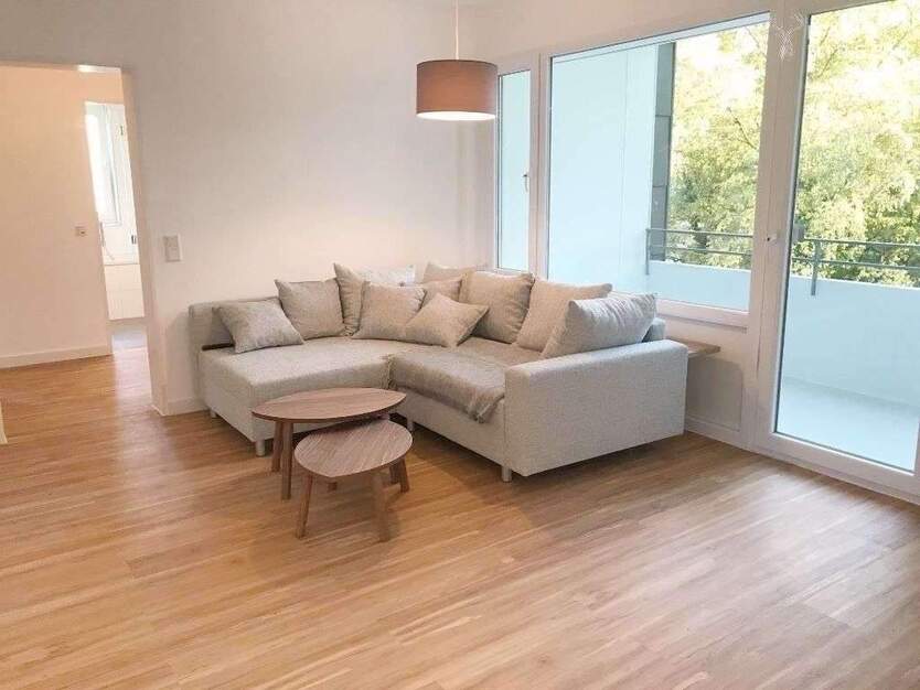 Helle 5-Zimmer-Wohnung in Düsseldorf-Ludenberg - moderne Einbauküche & ruhige Waldlage 5 zimmer