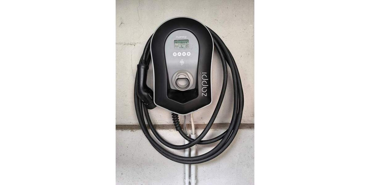 Modernisiertes Zweifamilienhaus mit großer Eigentümerwohnung in Alt-Hamborn! 6 zimmer