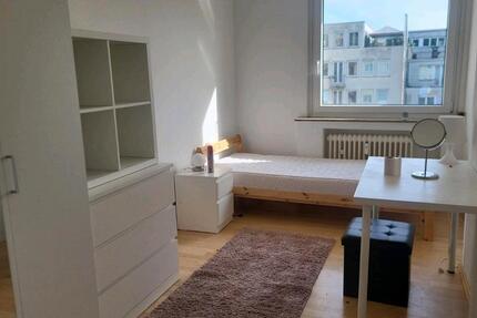 Top Lage: Frauen in Essen Innenstadt, direkt bei der Uni zimmer