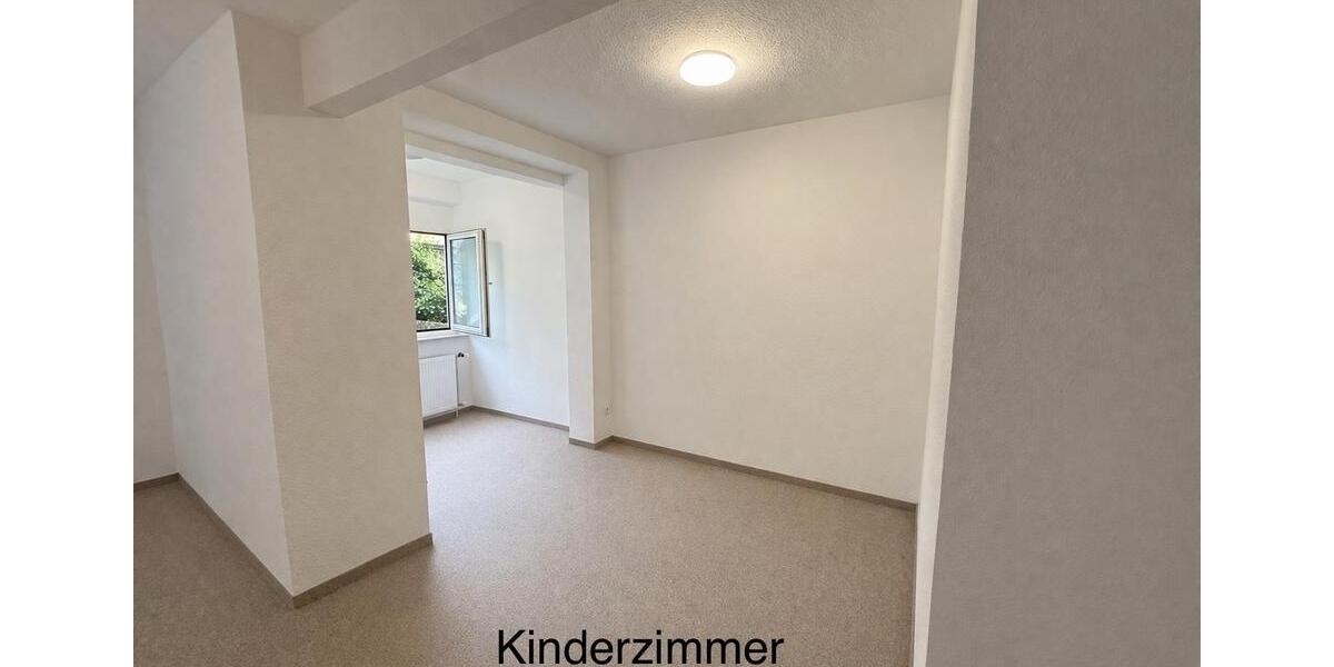 Erdgeschoßwohnung Essen Stadtbezirk IV - 4 Zimmer, 90 m&sup2;, 950&euro; | Angebot:26111299