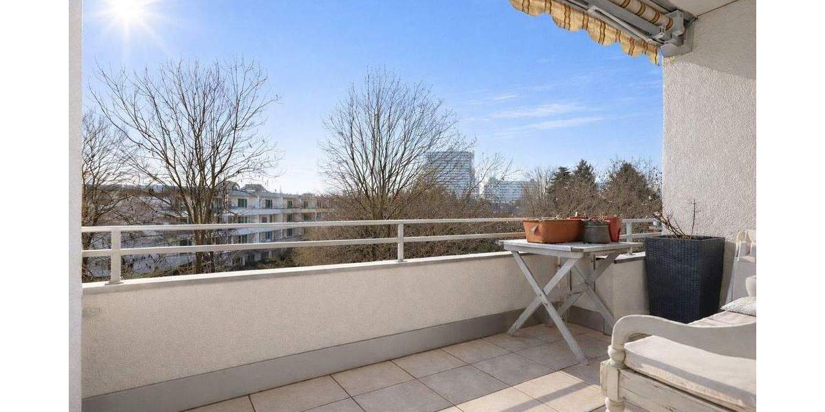 Etagenwohnung Krefeld Cracau - 2 Zimmer, 107 m&sup2;, 269.000&euro; | Angebot:24764878