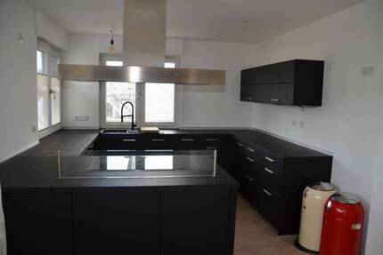 Gepflegtes und repräsentatives, großzügiges Einfamilienhaus mit Einliegerwohnung in Bochum-Eppendorf - Nähe Südpark 9 zimmer