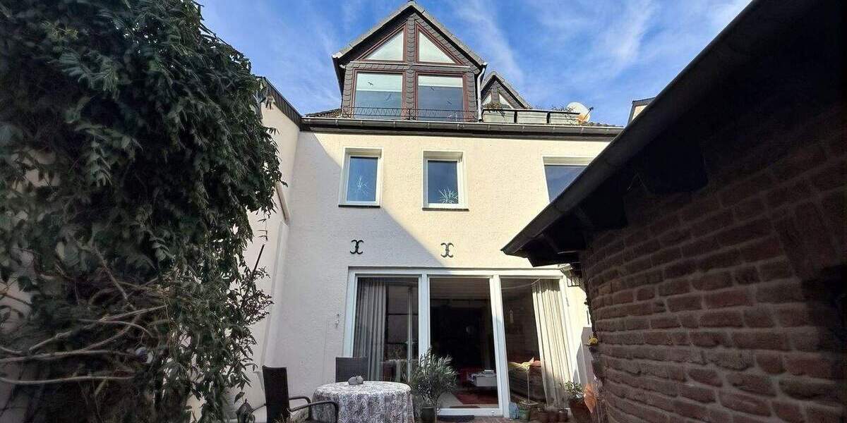 Reihenmittelhaus Krefeld Linn - 4 Zimmer, 153 m&sup2;, 485.000&euro; | Angebot:25940231