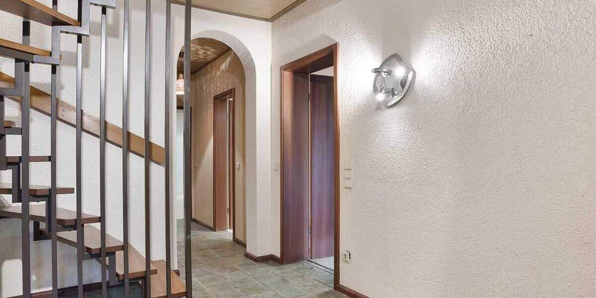 Familienfreundliche Doppelhaushälfte mit Garage in Ratingen-Homberg 5 zimmer