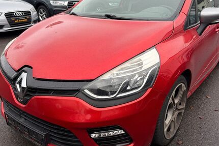 Renault Clio 123.158 km 3.590 &euro; Düsseldorf 40599