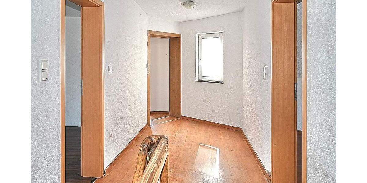 Etagenwohnung Recklinghausen Süd - 6 Zimmer, 220 m&sup2;, 299.900&euro; | Angebot:25373879