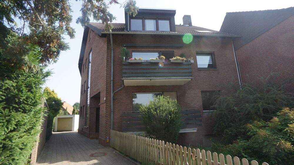 Etagenwohnung Neukirchen-Vluyn Neukirchen - 5 Zimmer, 89 m&sup2;, 195.000&euro; | Angebot:25191027