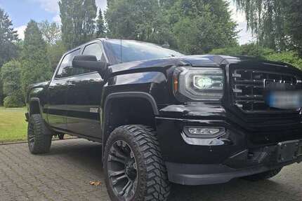 GMC Sierra